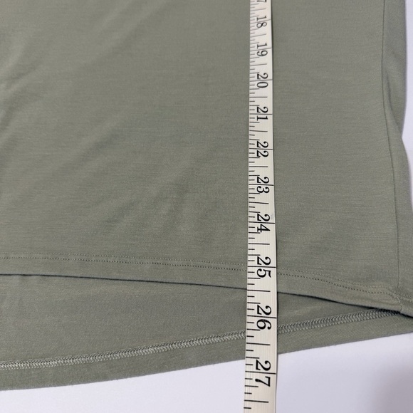 Athleta Women's Ease In Top Fern Green Size Medium - Picture 6 of 7